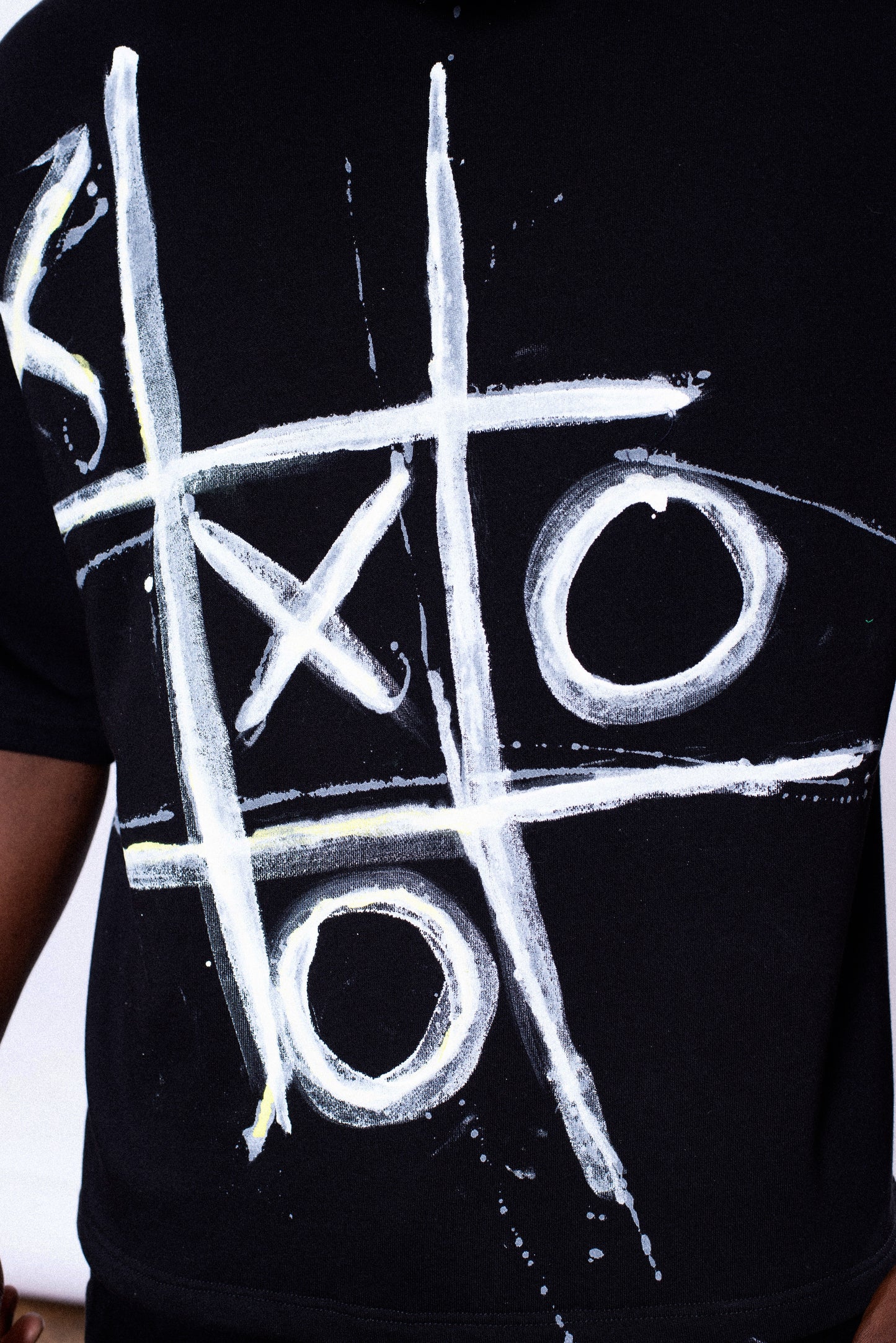 Viral X&0 Oversized Black Tee