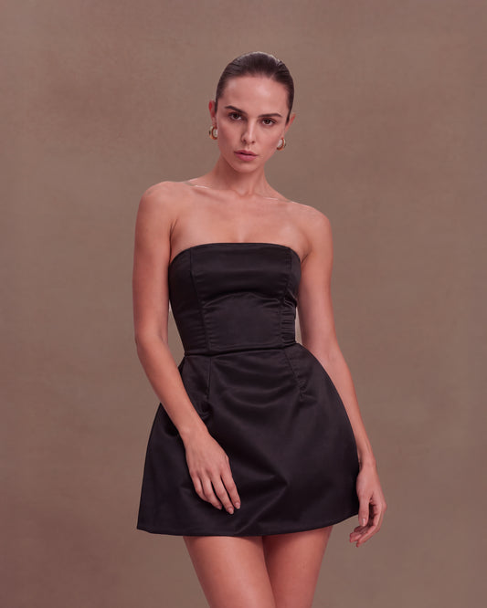 Black Tailored Mini - The Classic Cut