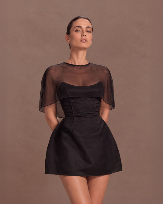 Soft Aura in Black